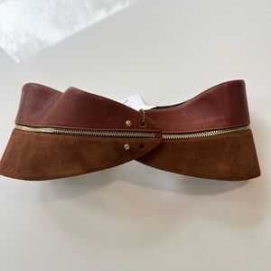NWT Brown Leather Raina zipper accent stretch belt.. S/M